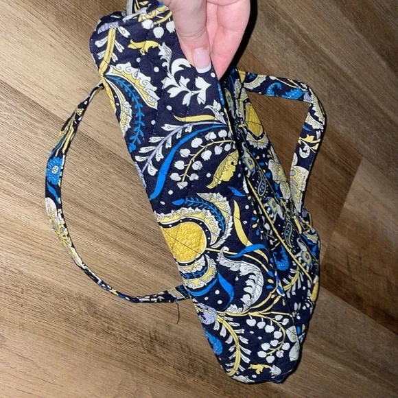 Vera Bradley Ellie Whitney Elephant Shoulder Bag 💙💛 - Picture 13 of 13